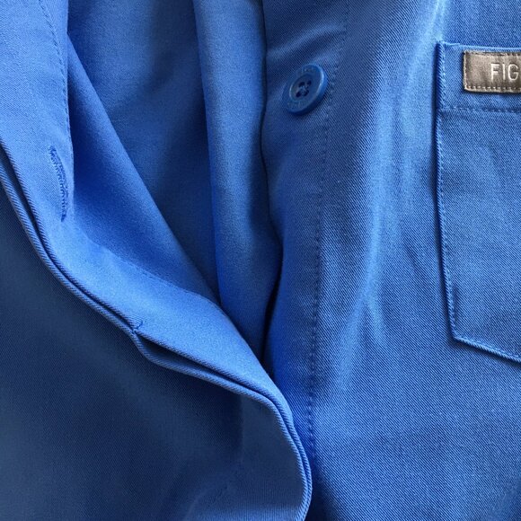 FIGS Blue Zip Pockets Short Sleeve Hidden Logo Button Scrubs Shirt Top - Picture 8 of 12